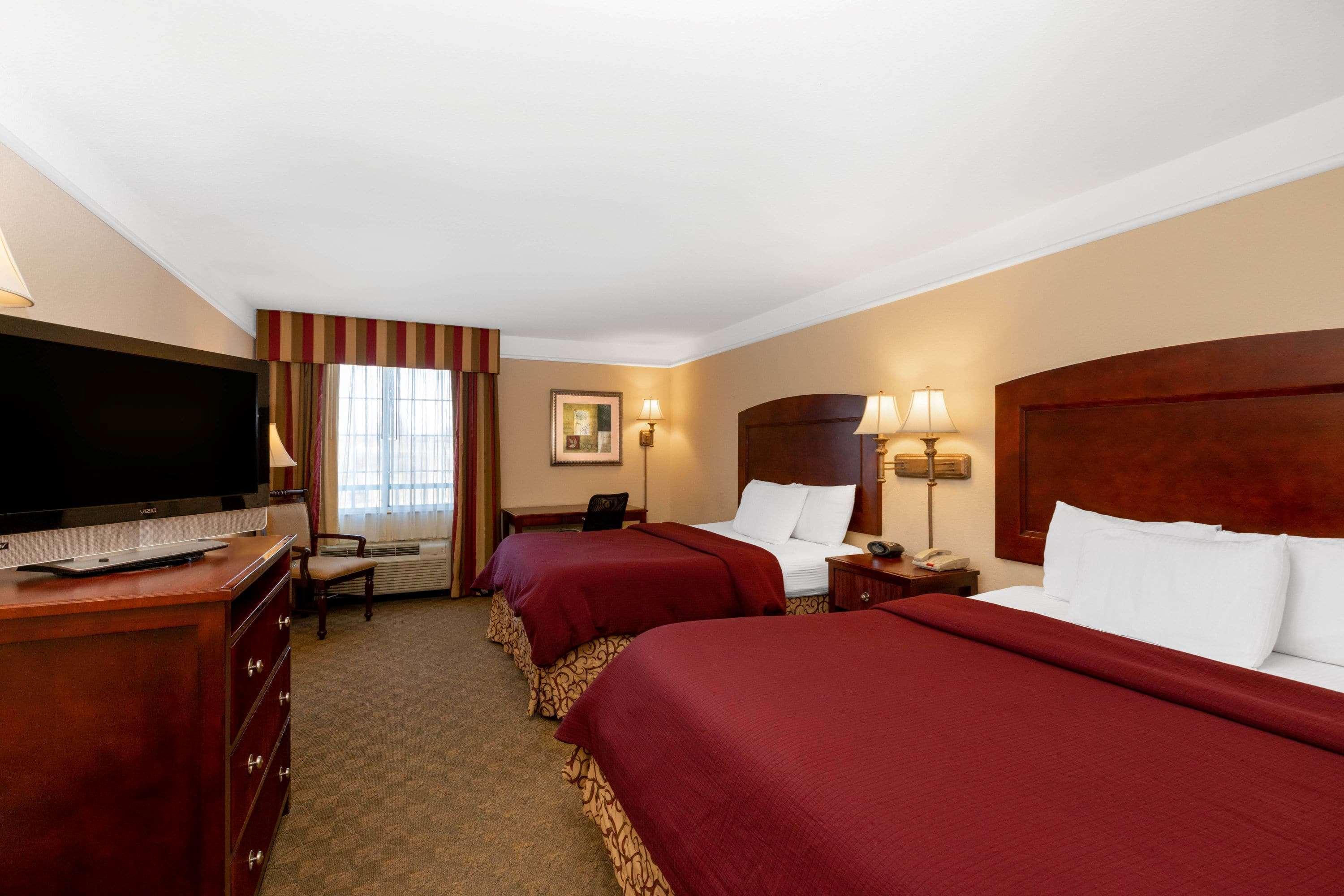 La Quinta By Wyndham Dodge City Eksteriør bilde