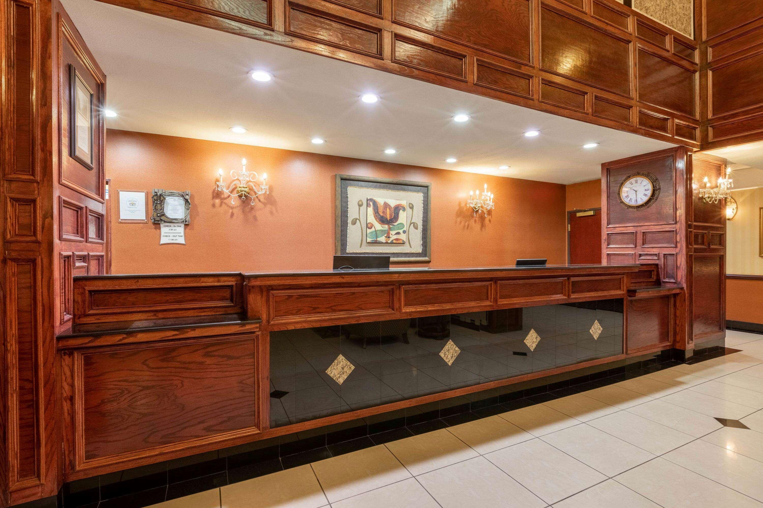 La Quinta By Wyndham Dodge City Eksteriør bilde