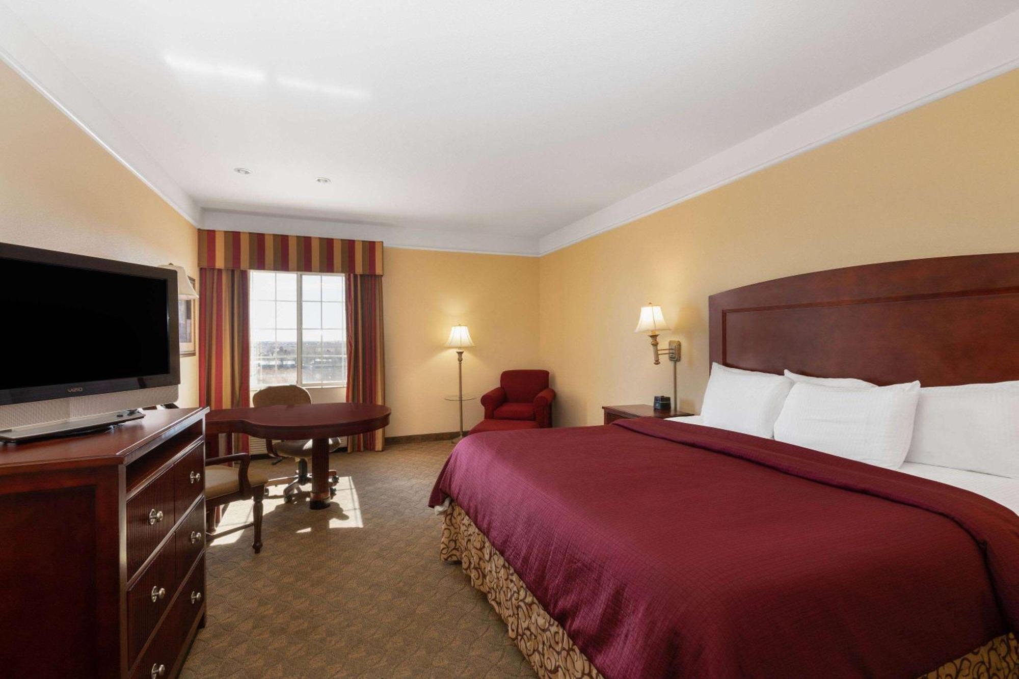 La Quinta By Wyndham Dodge City Eksteriør bilde